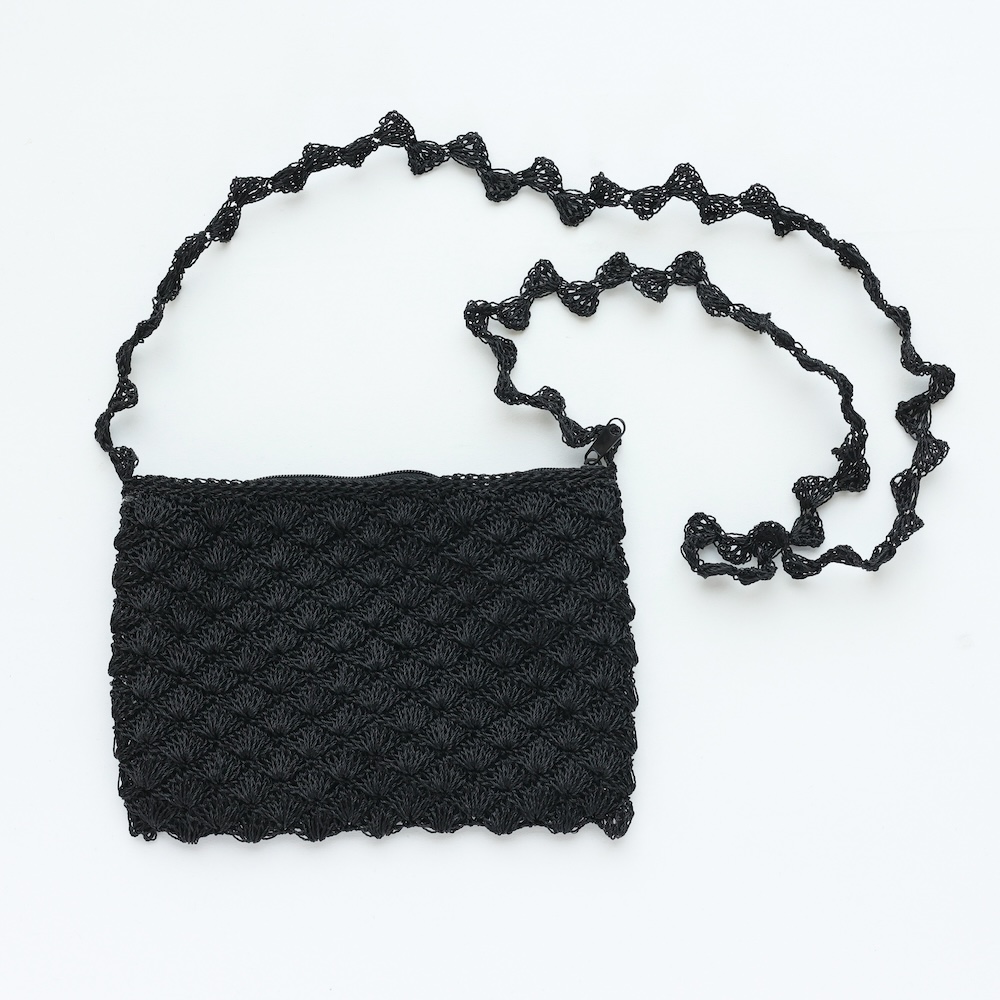 【11月16日受注締切/4月納品予定】Net Pochette BK