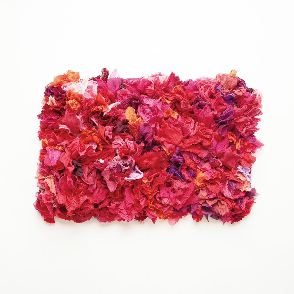 India Bushy Rug M Reddish