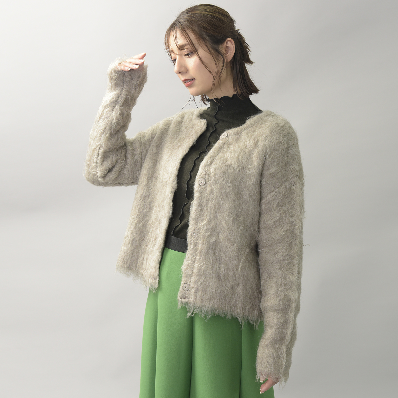 ロングヘアーカーディガン