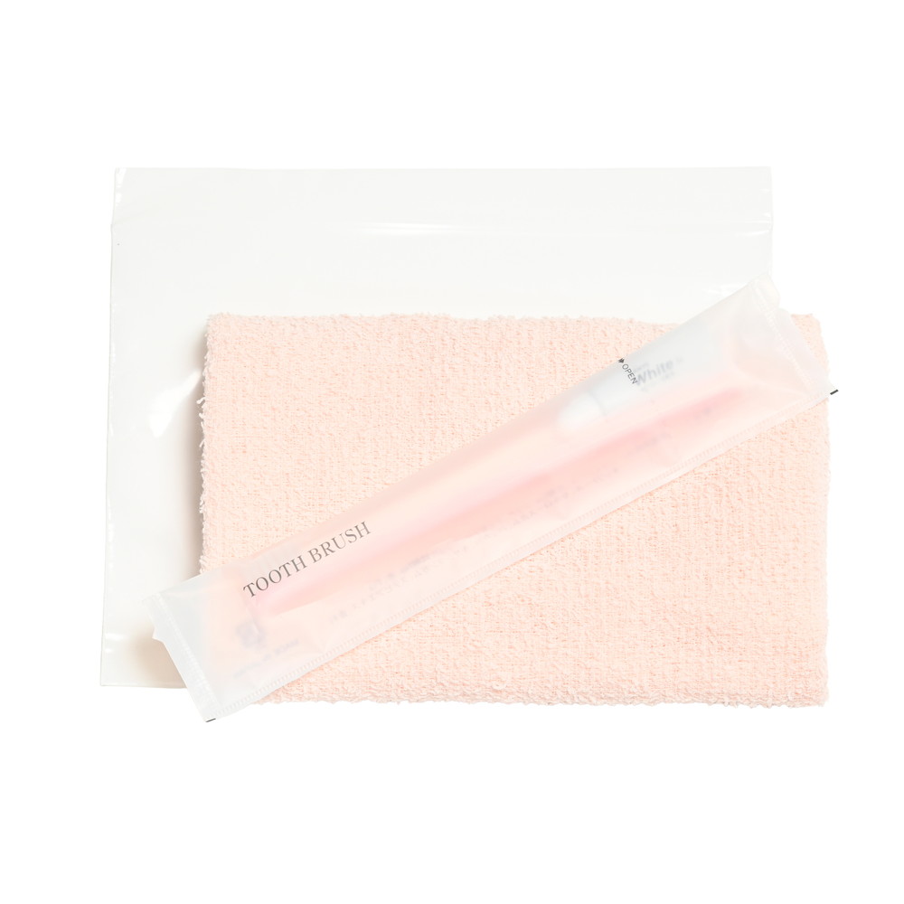160匁平地付タオル・国産ハブラシセット（ピンク）白ジッパー袋入り　200セット