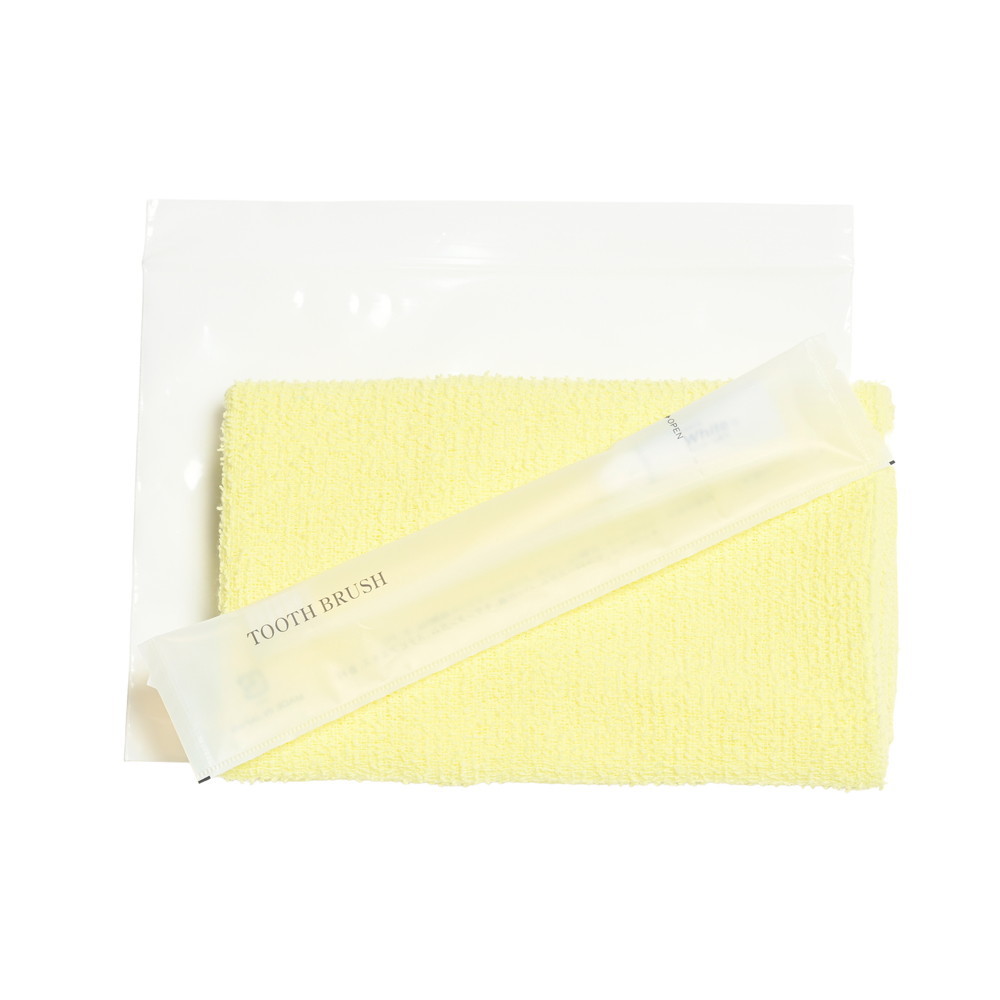 160匁平地付タオル・国産ハブラシセット（イエロー）白ジッパー袋入り　200セット
