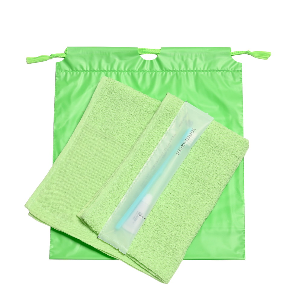 160匁平地付タオル・国産ハブラシセット（グリーン）巾着袋入り　200セット