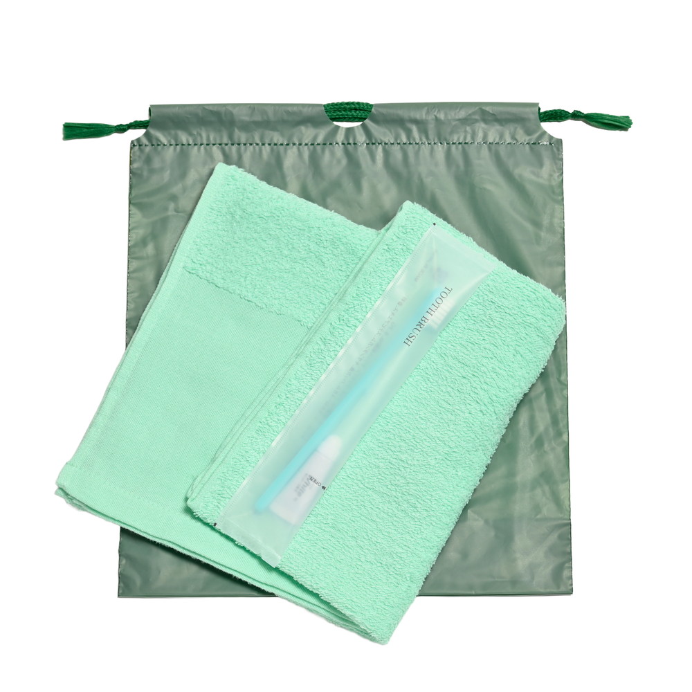 180匁平地付ソフトタオル・国産ハブラシセット（グリーン）濃色巾着袋入り　200セット