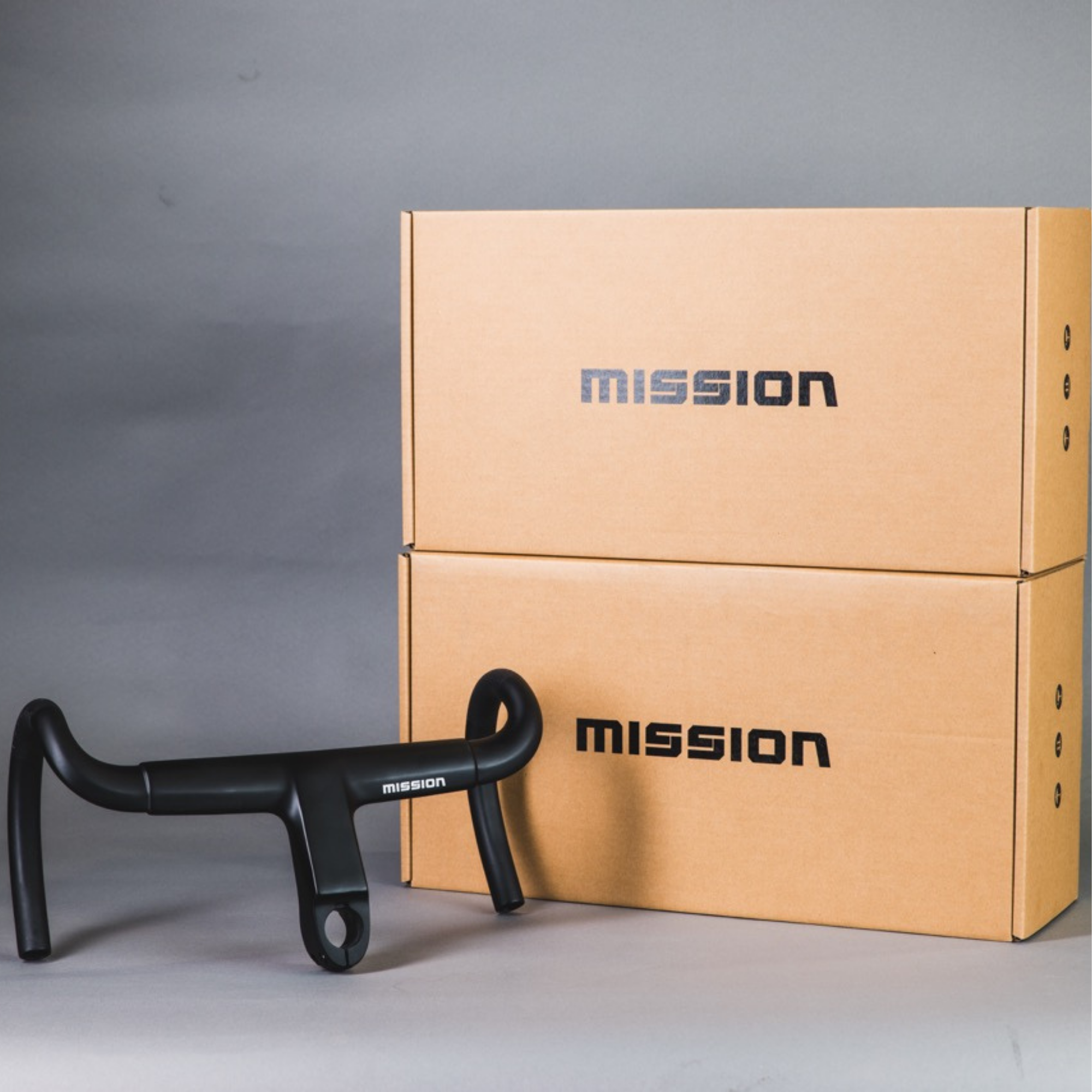 MISSION カーボン一体型ハンドル　フル内装