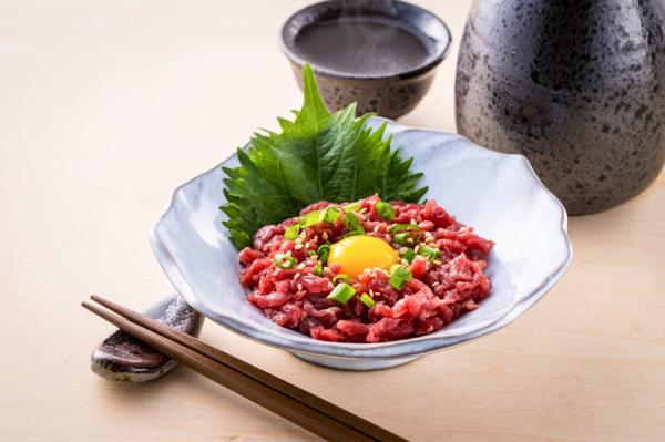 【純国産】馬肉　ユッケ用　100g小分けパック　冷凍