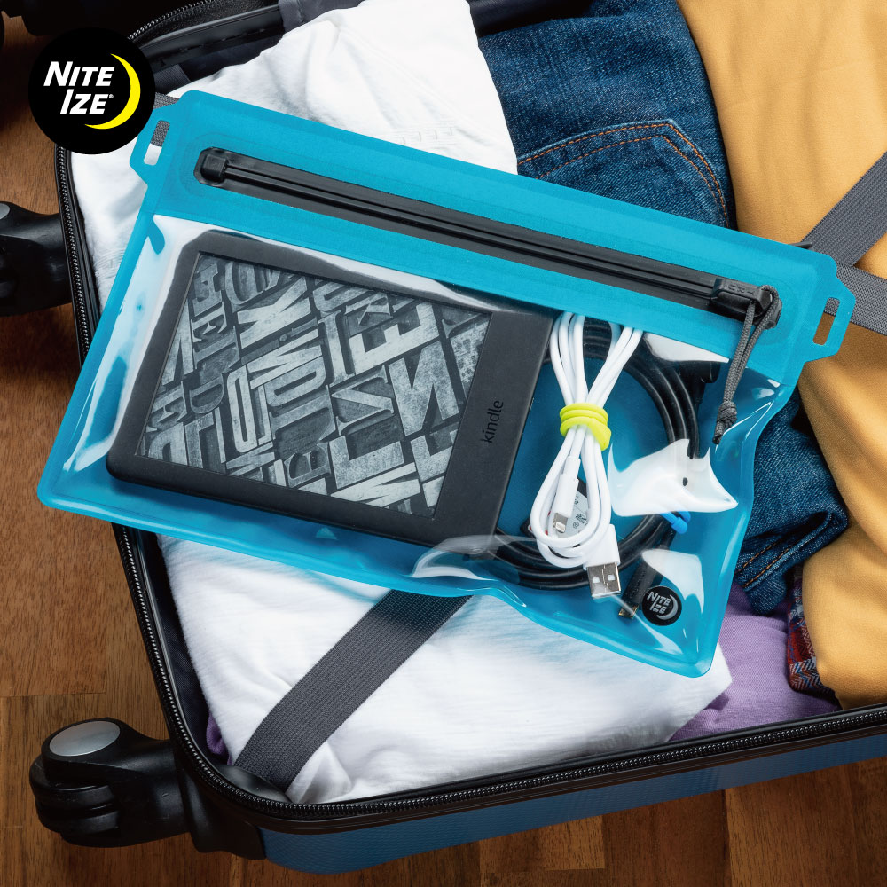 NITE IZE ランオフ ウォータープルーフトラベルポーチＭ チャコール