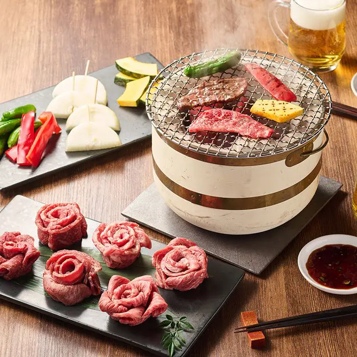 【夏季限定】黒毛和牛５種と牛タンの花盛り焼肉用【ご注文締切:～2025/8/3 AM10:00】