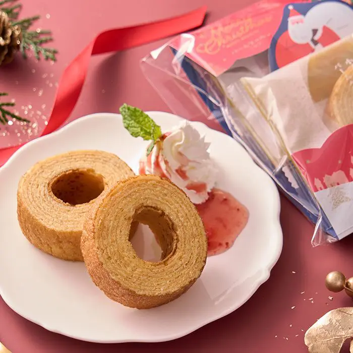 【クリスマス限定】サンタが飛び出す！バウムクーヘン　ミルク