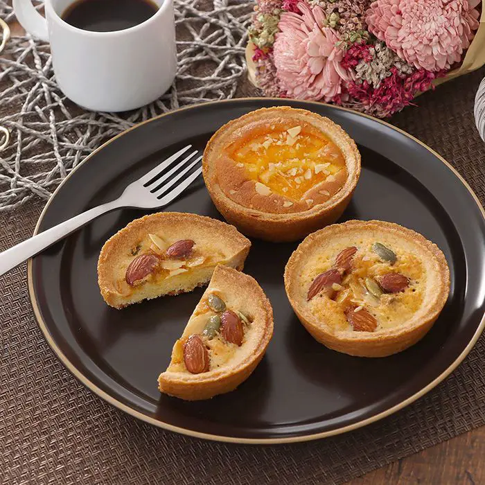 自家挽きアーモンドのナッツタルト