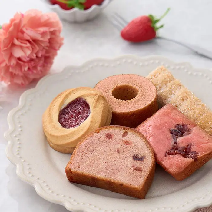 【母の日限定】ｍｅｒｒｙ　ｎｉｃｏ　ケーキと焼菓子アソート