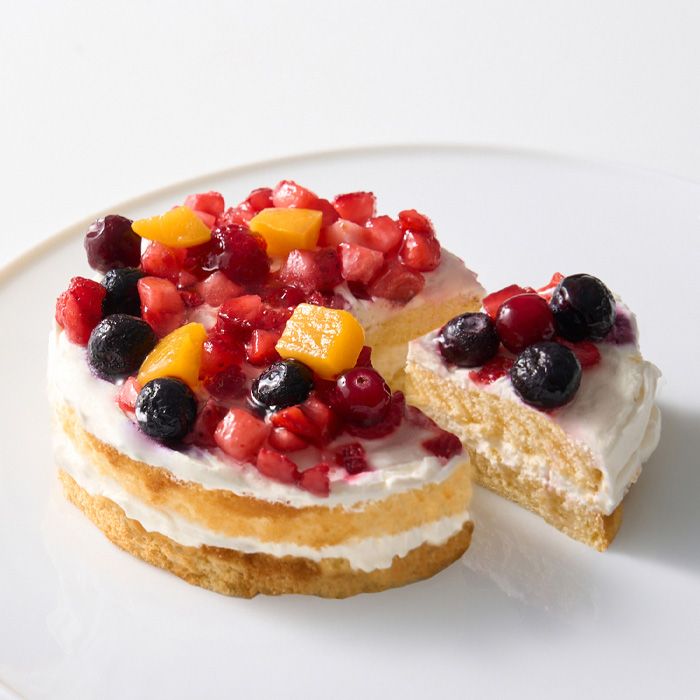 クワトロベリートルテ　Happy Birthday　ピック付（4号）