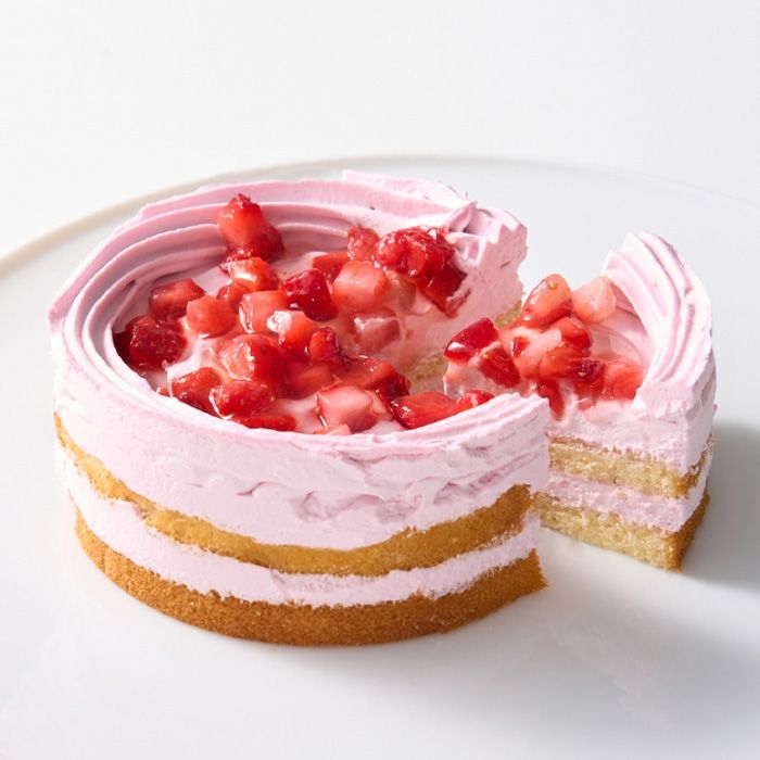いちごのホールケーキ　Happy Birthday　ピック付（4号）