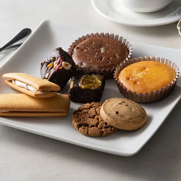 【冬季限定】ホテルオークラスイーツギフト　１３個