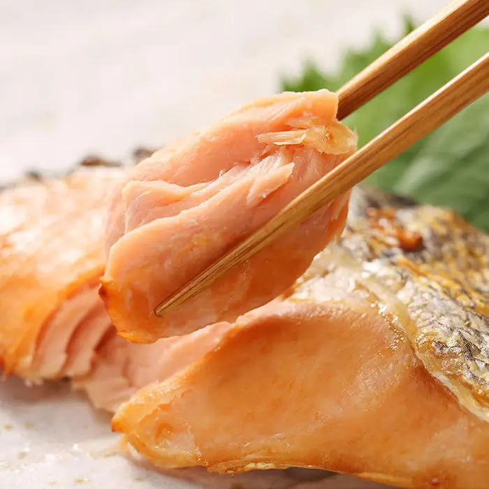 【冬季限定】北海道　銀毛新巻鮭　姿切り身