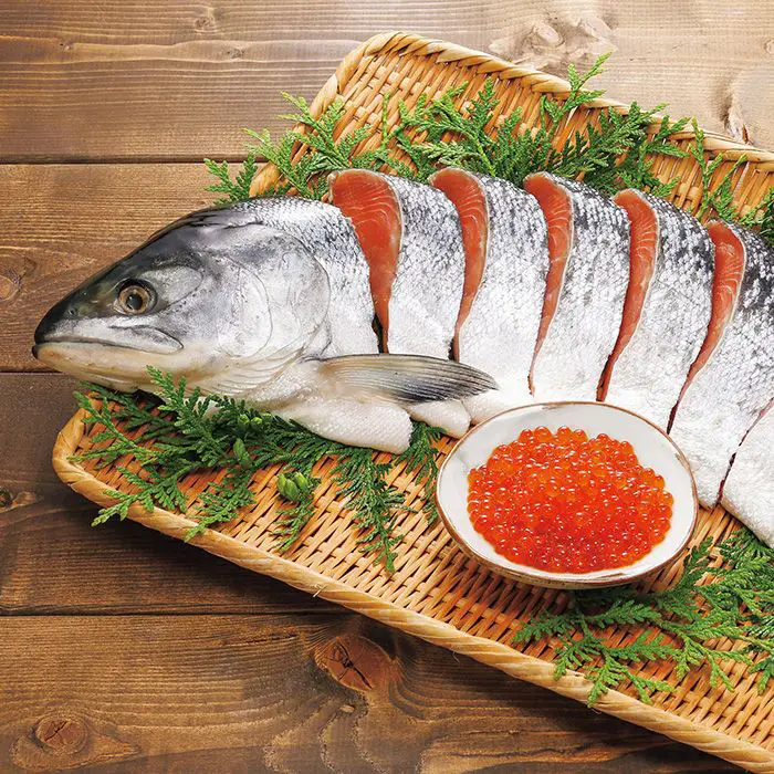 【冬季限定】北海道　銀毛新巻鮭といくら