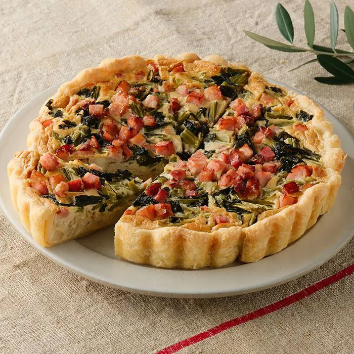 Ｑｕｉｃｈｅ　ｄｅ　ＰｅｔｉｔＦｕｋｕ　野沢菜のキッシュ