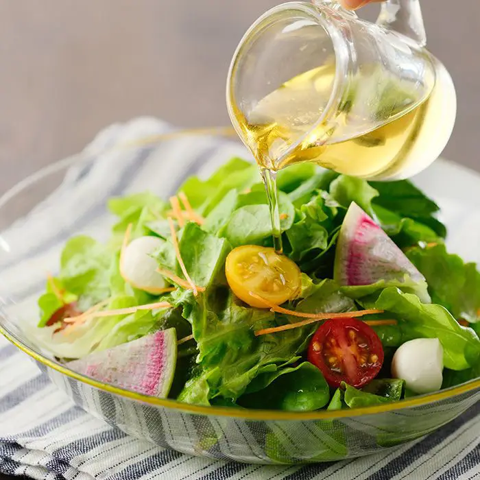 吉兆楽　圧搾一番搾り　雪こめ油