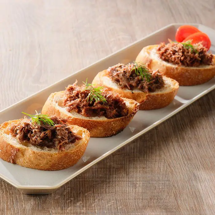 仙台牛コンビーフと宮城県産黒毛和牛コンビーフ