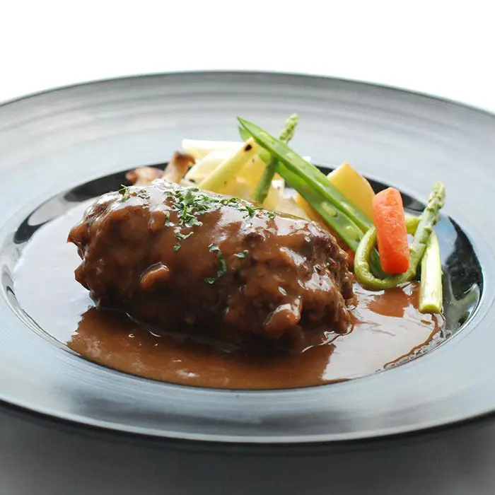 ブラッセリ―トモ　黒毛和牛煮込みハンバーグマルサラ風味