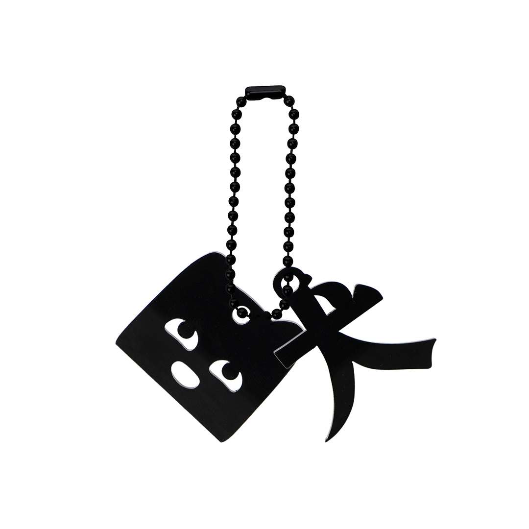 Acrylic Keyring 111 "Grinning Dog / Black"