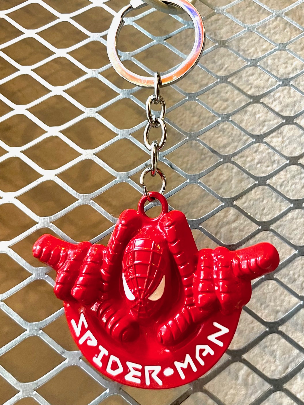 スパイダーマンキーホルダー