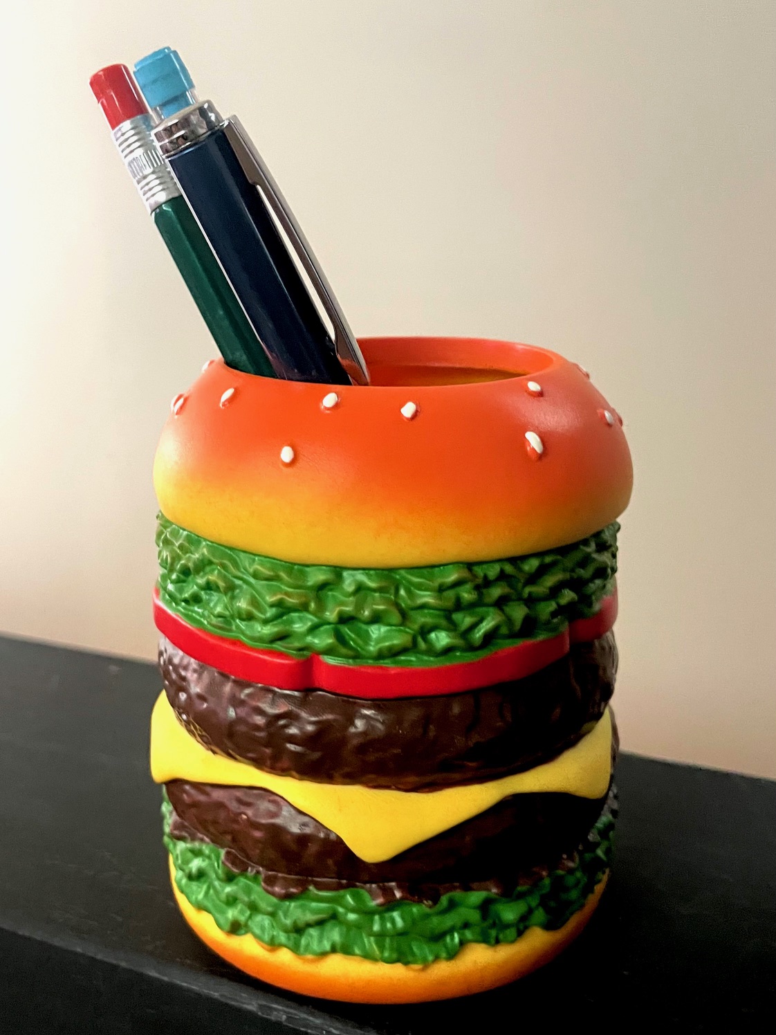 ハンバーガーペンスタンド