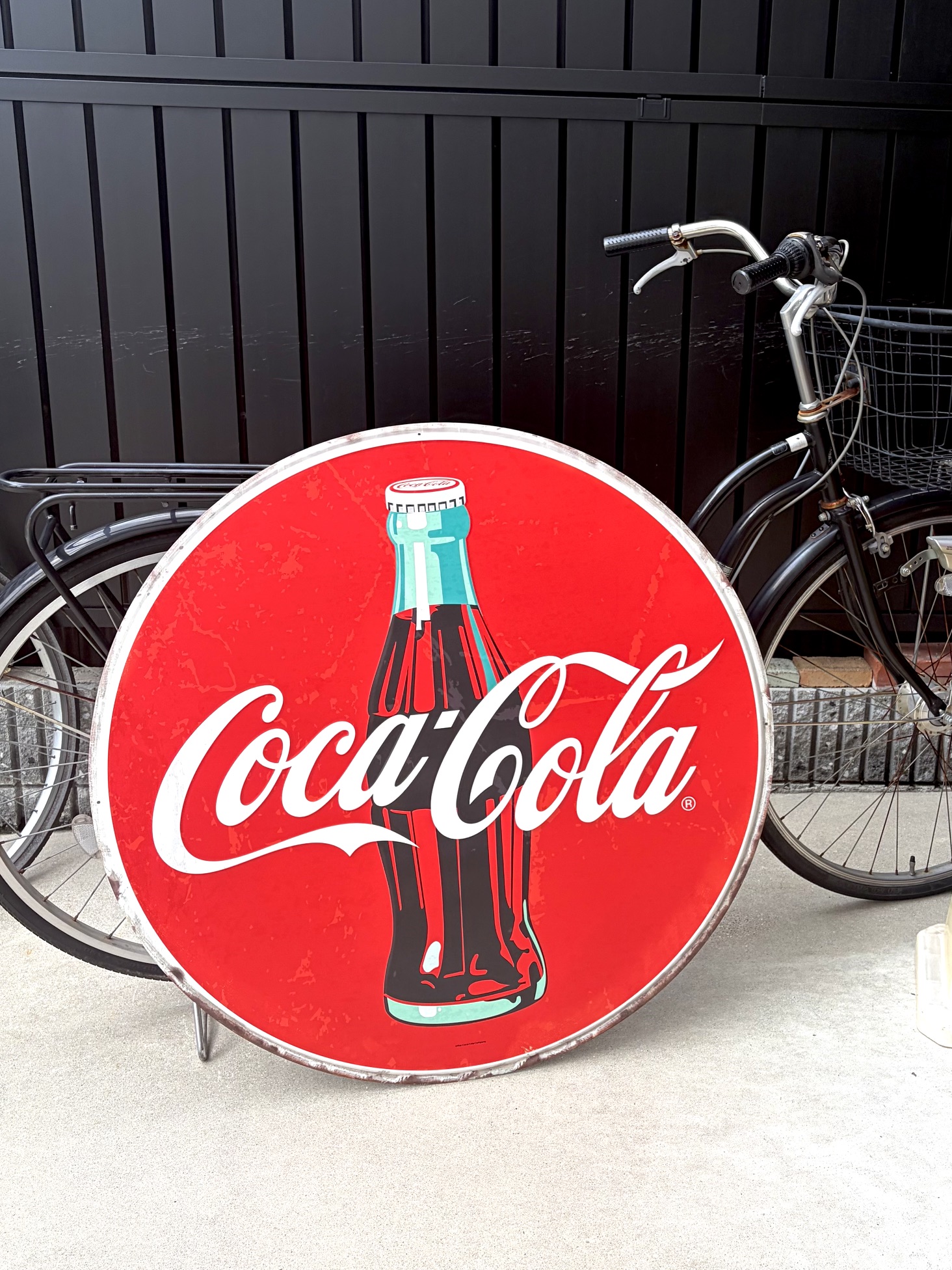 コカ・コーラ（アメリカライセンス）エンボス加工看板　LA直輸入