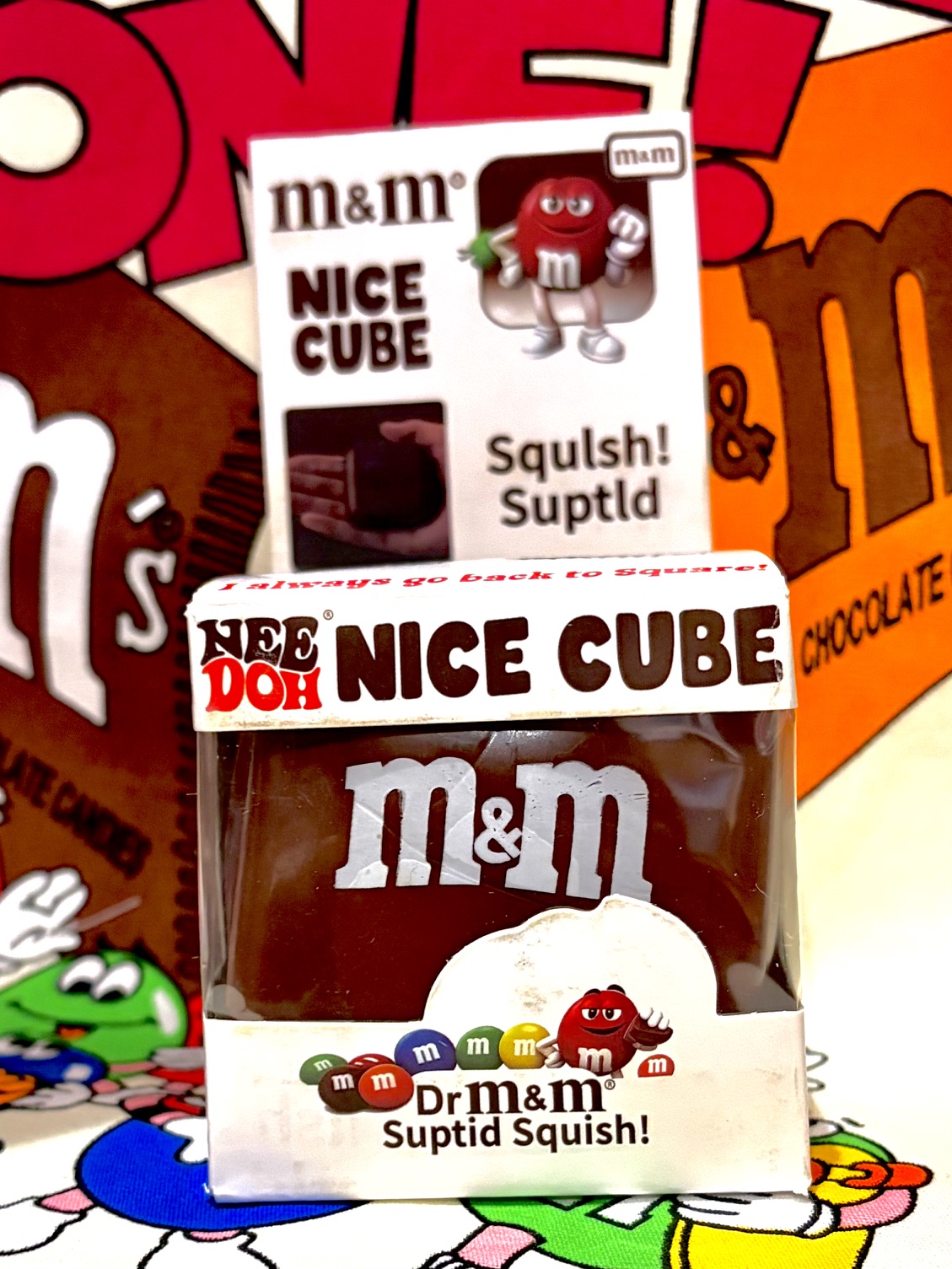 M＆Mナイスキューブ スクイーズ　NeeDoh(ニードー）