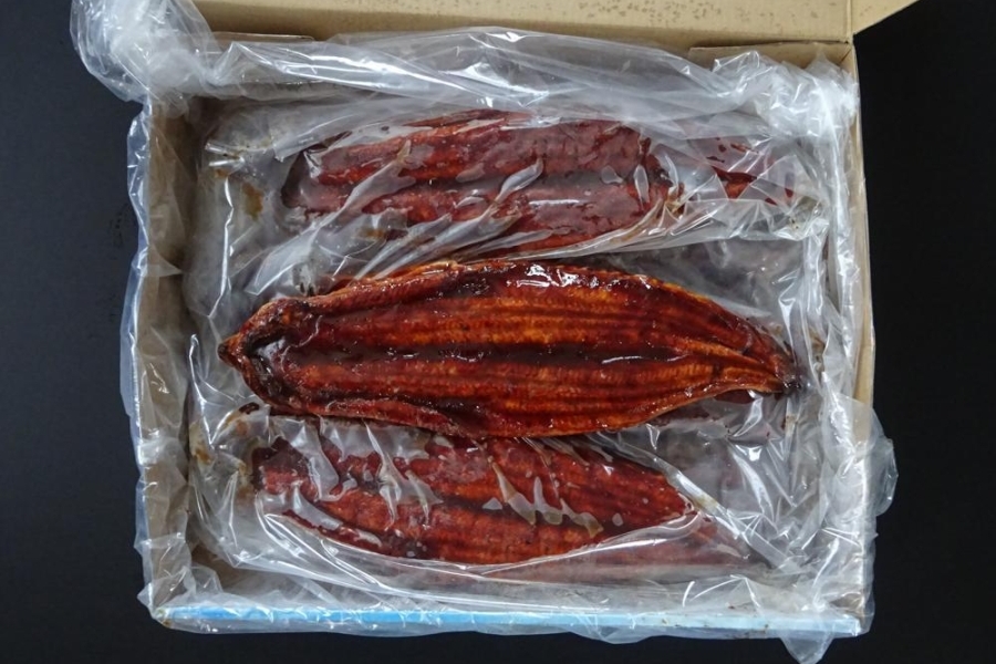 中国　うなぎ蒲焼(原)　25尾