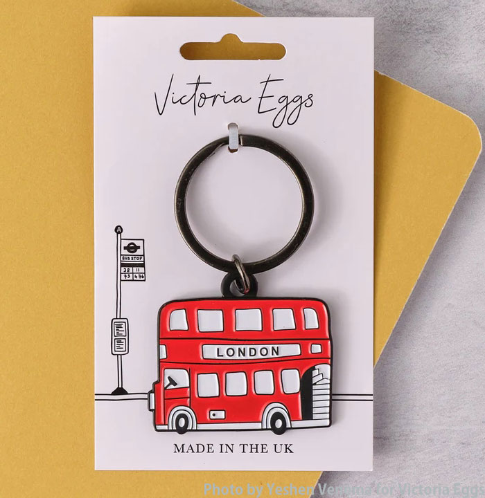 ヴィクトリア エッグス キーホルダー ロンドンバス