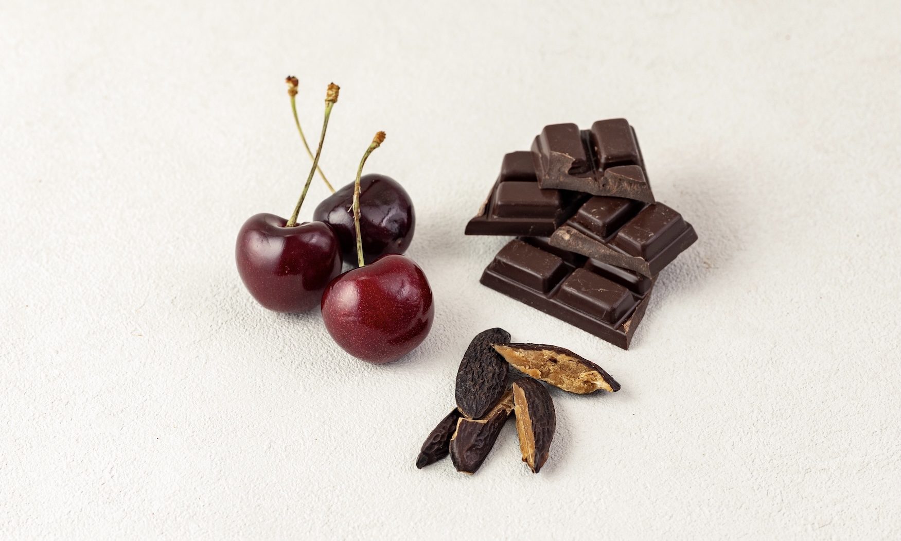 スプーンですくったフォレノワールアイス