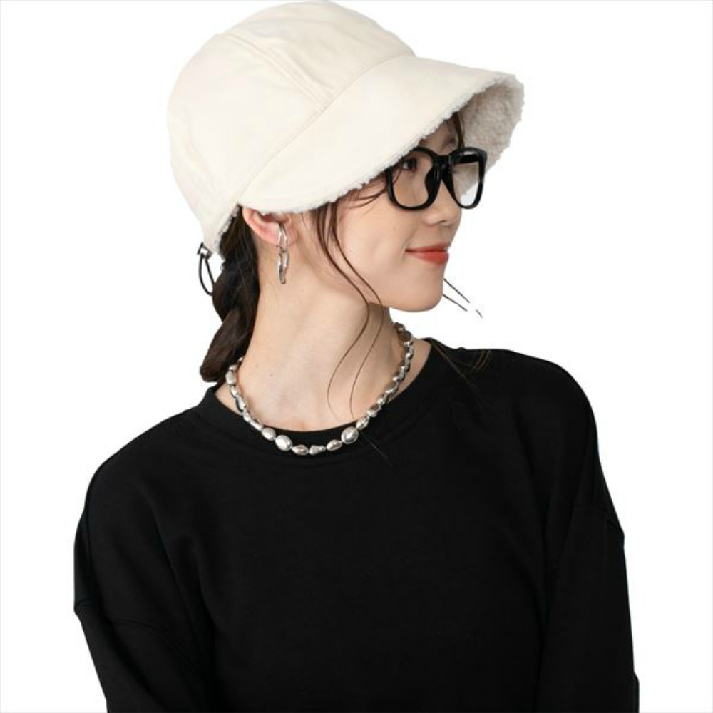 裏ボアリバーシブルキャスケットアイボリー