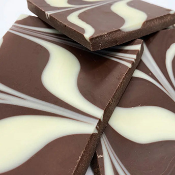 割れチョコ　ミルクマーブル