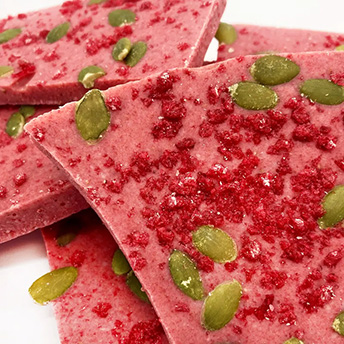 割れチョコ　ストロベリーパンプキンシード