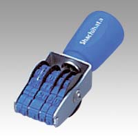 シヤチハタ　ＮＦＤ－４Ｍ　欧文日付　４号　明朝体