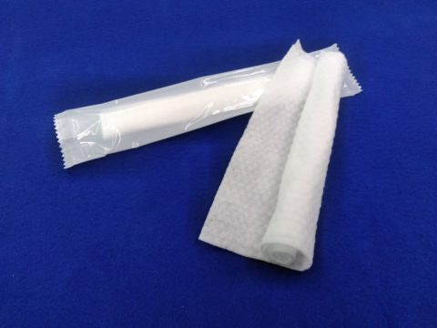 おしぼりレーヨン不織布丸ＲＥ４３ｇ　１００本