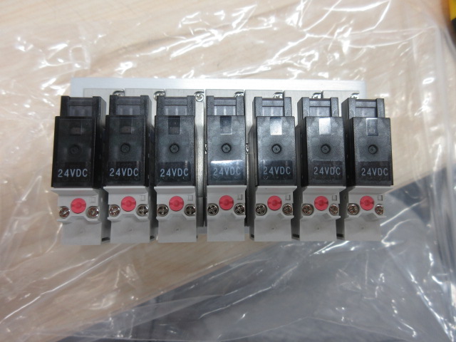 MANIFOLD, LOW PRESSURE PNEUMATICS セカンド品