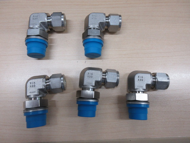 ビームストップ冷却水配管継手