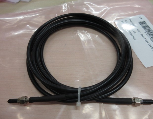 両端SMAプラグ付きファイバーケーブル　2メートル