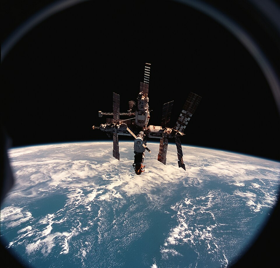 宇宙ステーション「ミール」