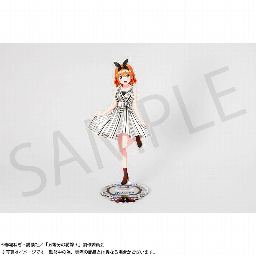 【KADOKAWA】「五等分の花嫁＊」グリッターアクスタ 中野四葉