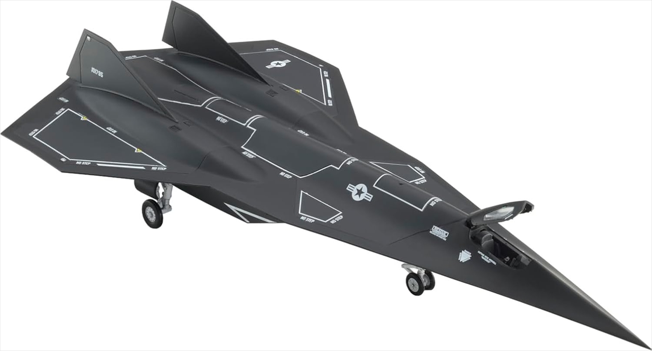 【ベルファイン】トップガン マーヴェリック 1/72スケール ダークスター プラスチックモデルキット