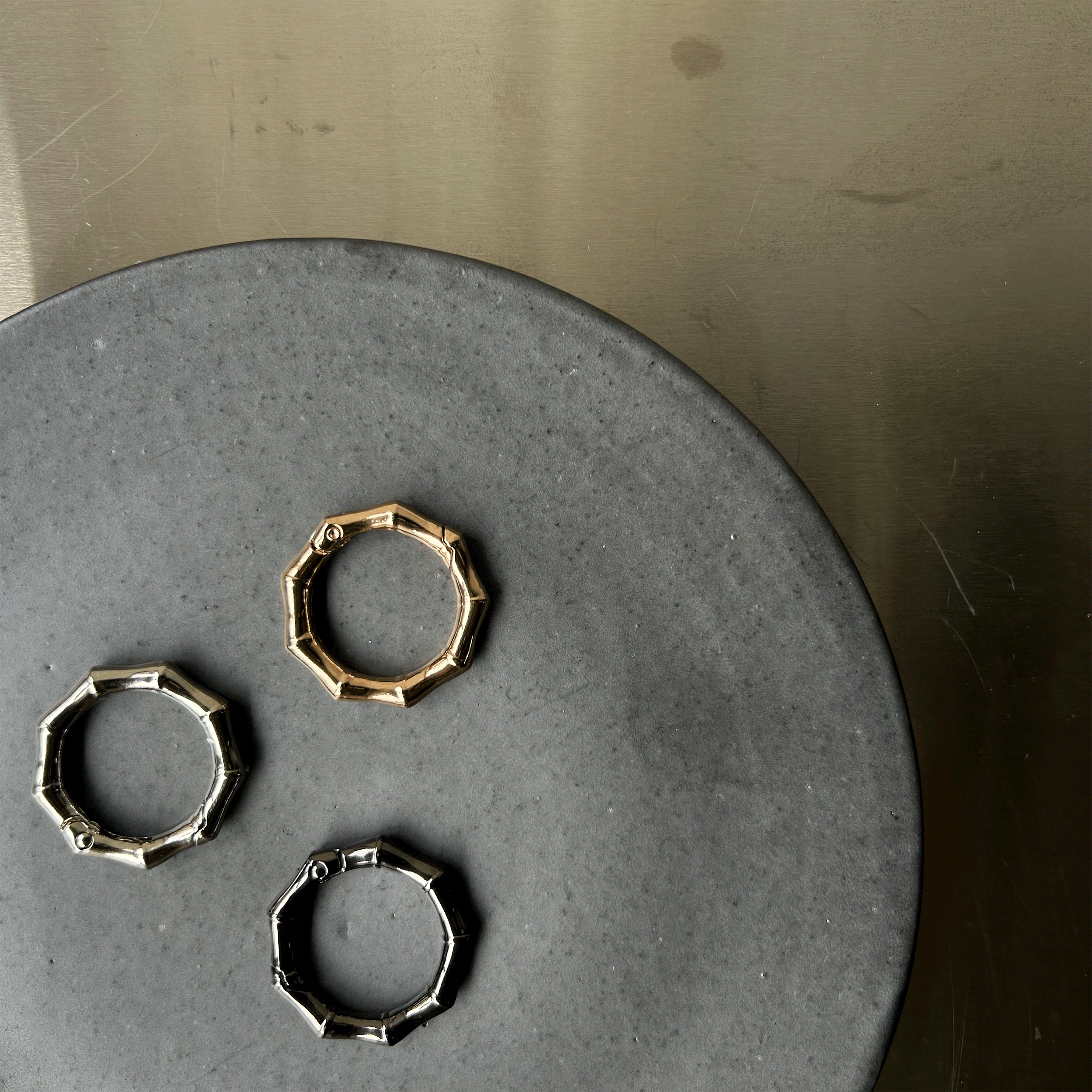 【The Bamboo Ring Carabiner】繊細にして力強い、自然がくれた造形美