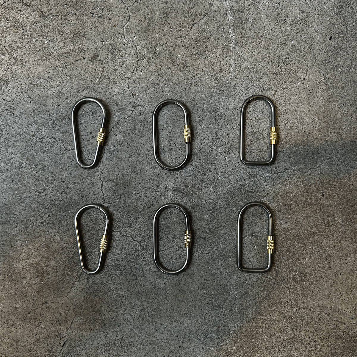 【The Orbit Carabiner】機能と美の交差点に生まれたカラビナ