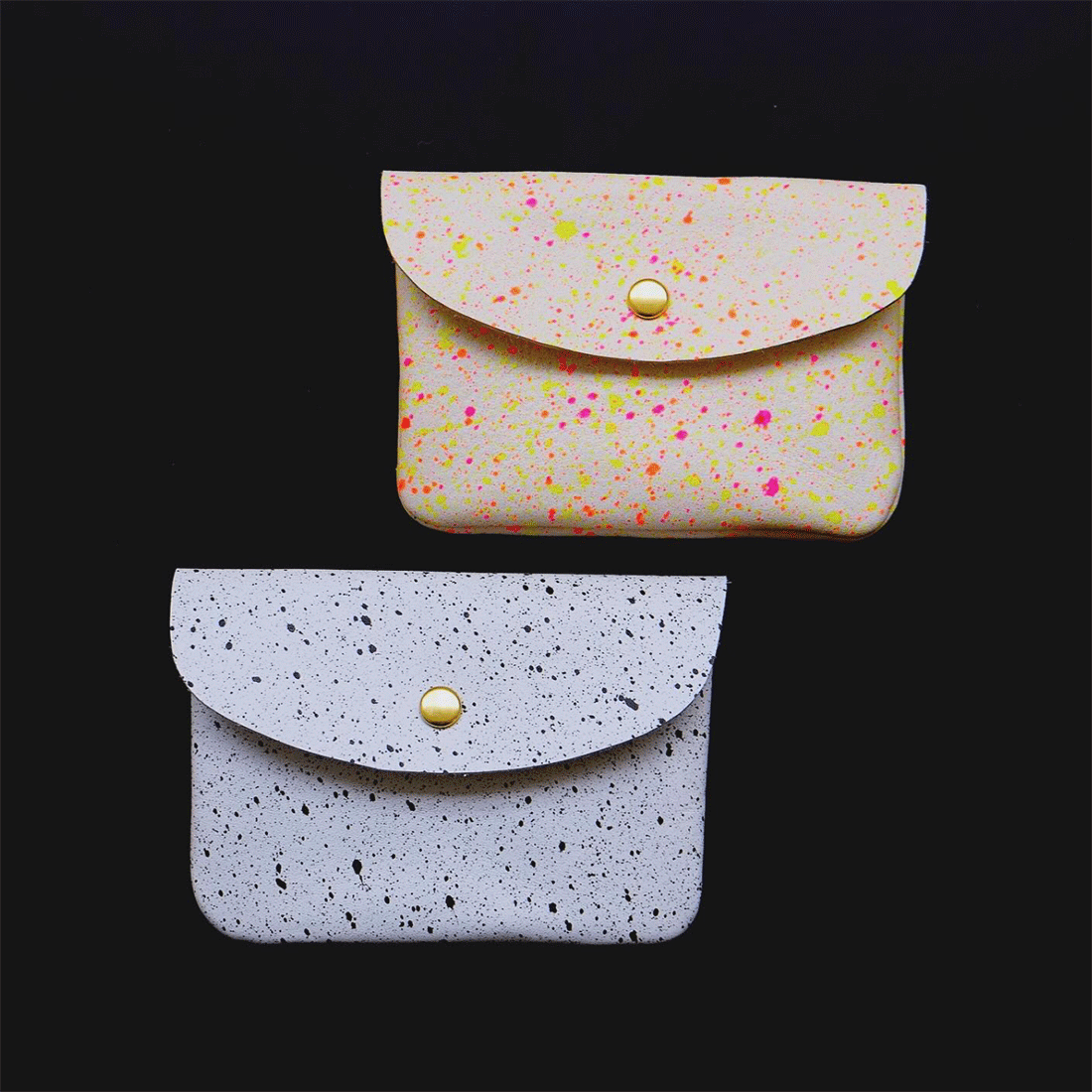 【The Splash Leather Multi Case】持ち歩く、私だけの小さなギャラリー