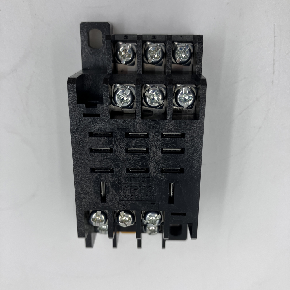 ソケット　PTF-11A