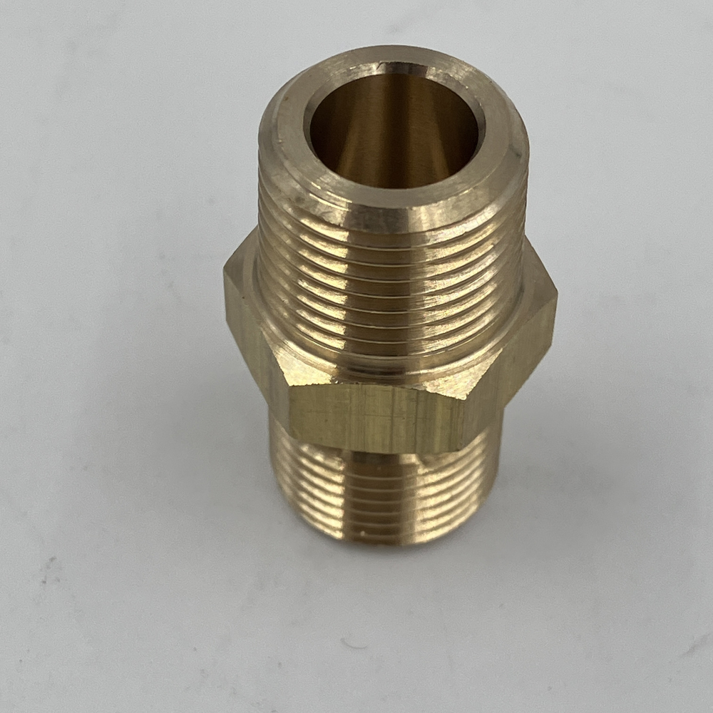 ＭＣ異型ニップル　3/8B X 3/8B (BSBM)