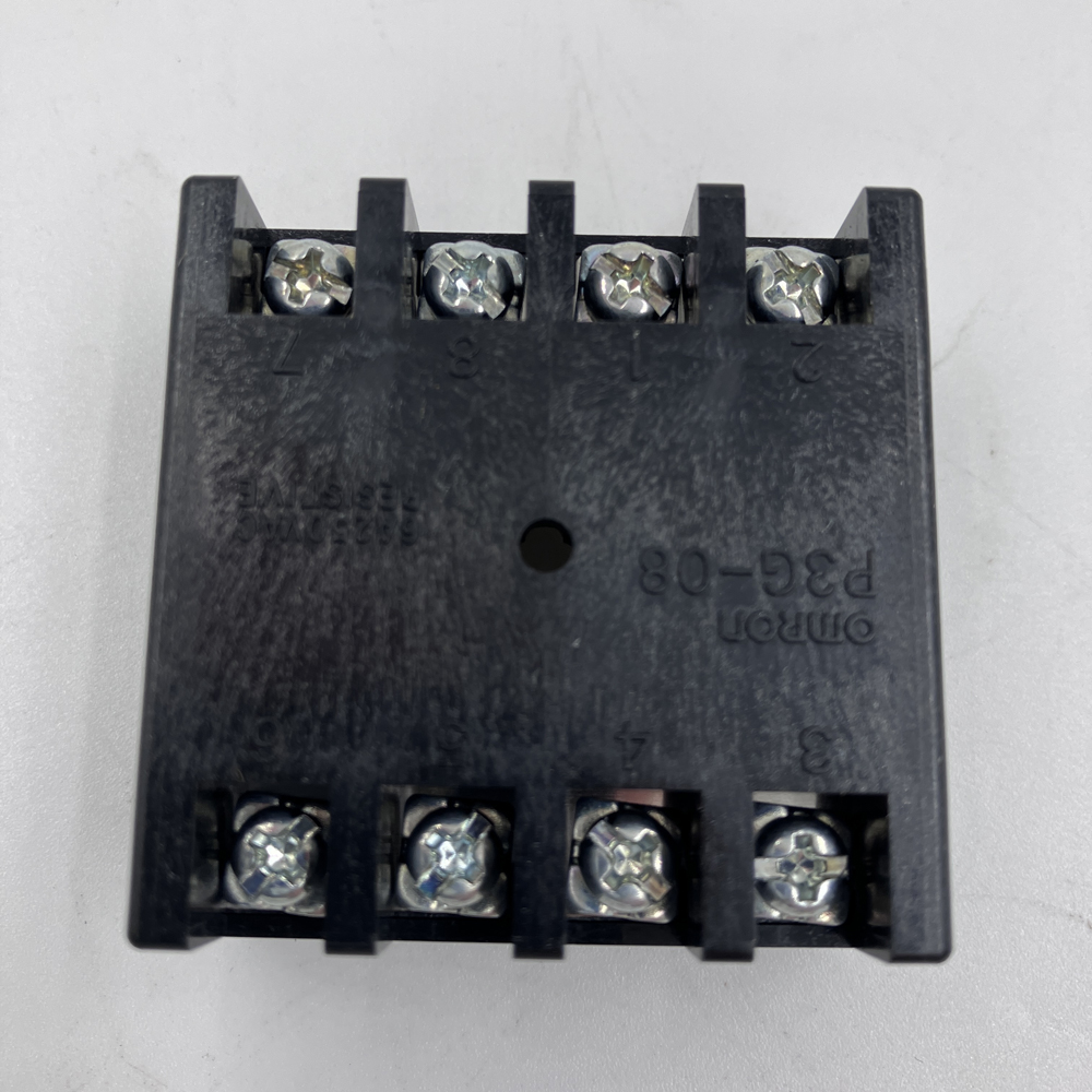 ソケット　P3G-08