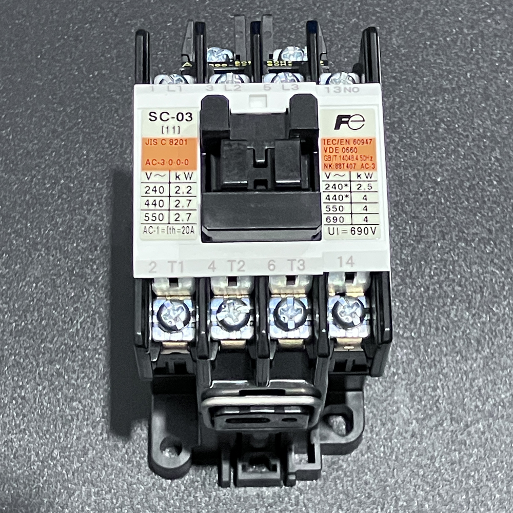 電磁接触器　SC-03
