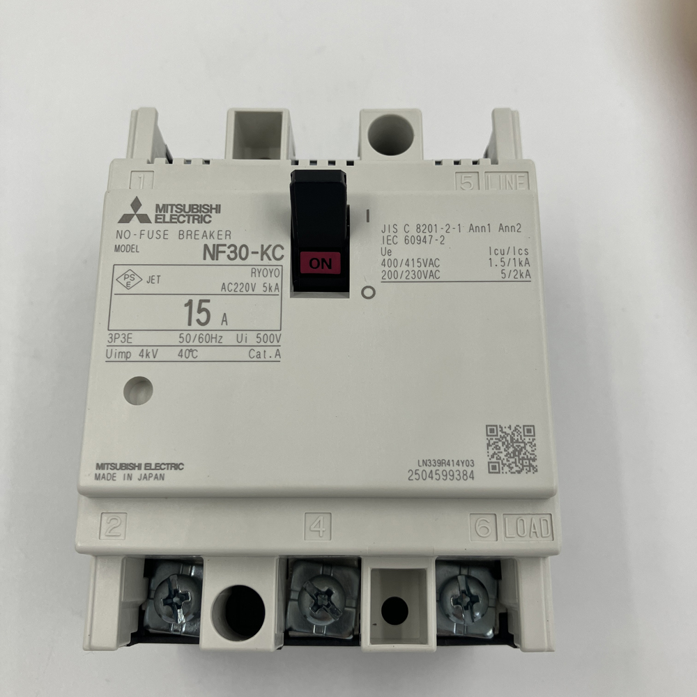 ノーヒューズブレーカー　NF30-KC 3P 15A